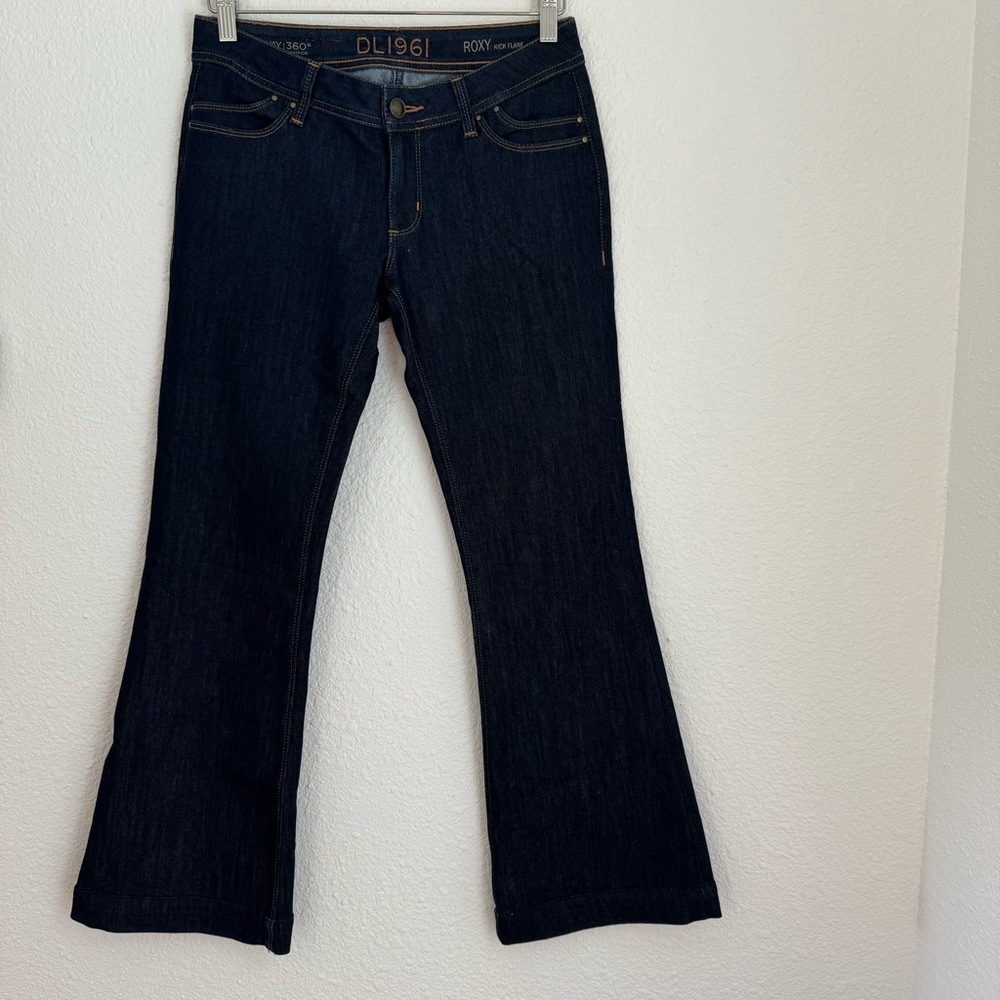 DL1961 Roxy Kick Flare Dark Blue Wash Denim Jean Women’s Size 27 Stretch Midrise